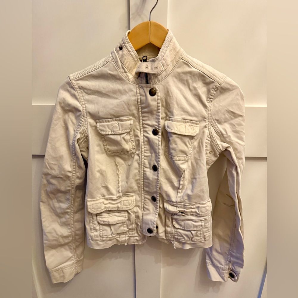 Women’s Abercrombie and Fitch Y2K Cargo Utility Jacket Cream Coat Buckles Sz S